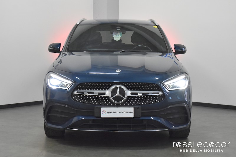 MERCEDES-BENZ GLA 200 d Automatic Premium